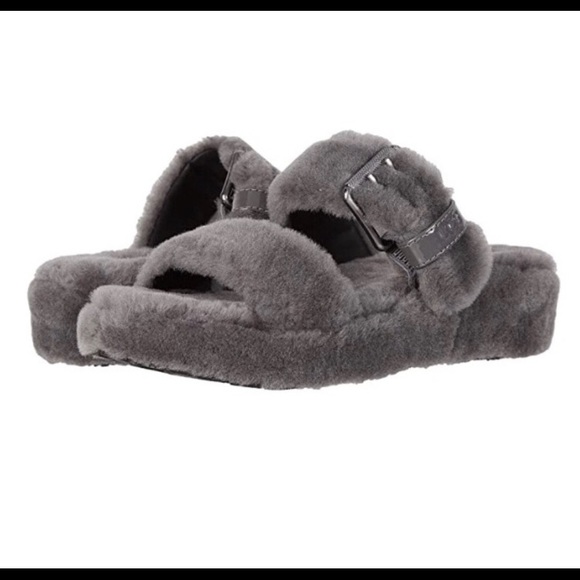 ugg fuzzy sandals